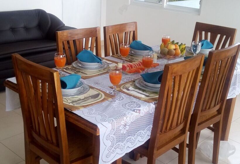 مبيت وإفطار Ocean Pebbles