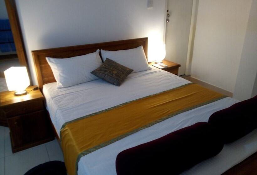 مبيت وإفطار Ocean Pebbles