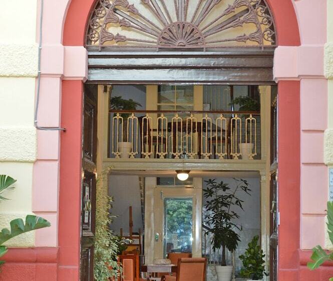 住宿加早餐  Palazzo Vallebona