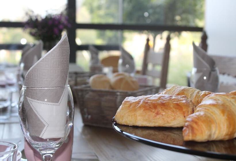 ベッドアンドブレックファースト Saffels Nest