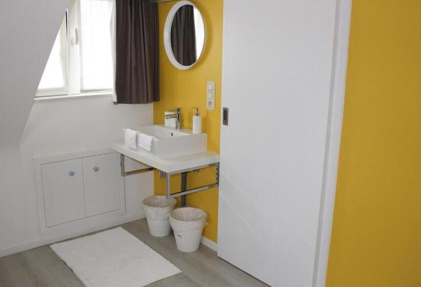 ベッドアンドブレックファースト Saffels Nest