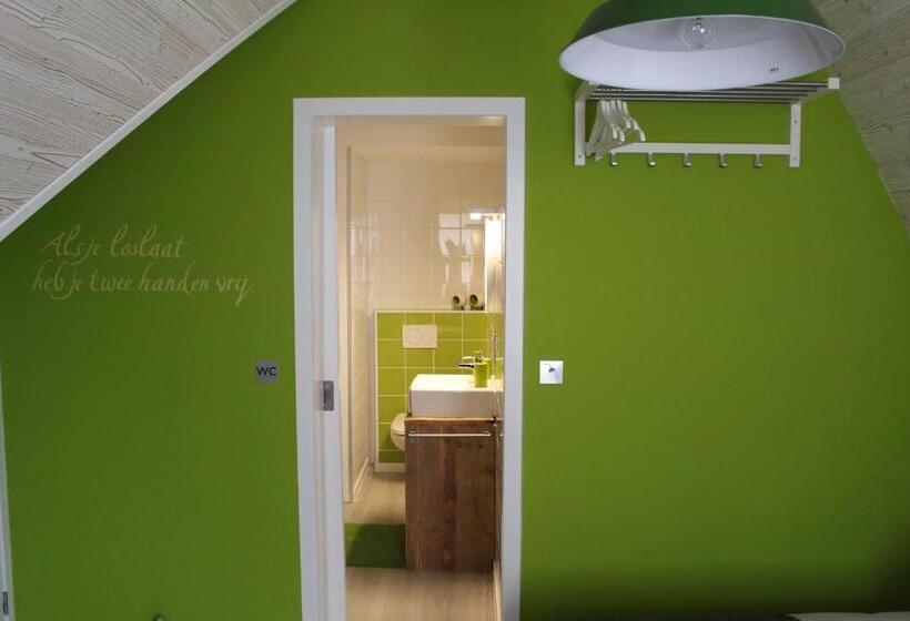 ベッドアンドブレックファースト Saffels Nest