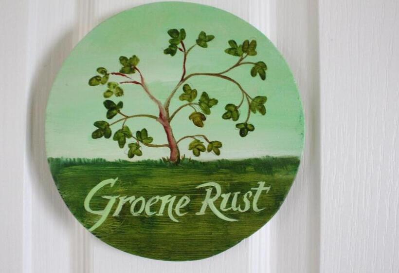 ベッドアンドブレックファースト Saffels Nest