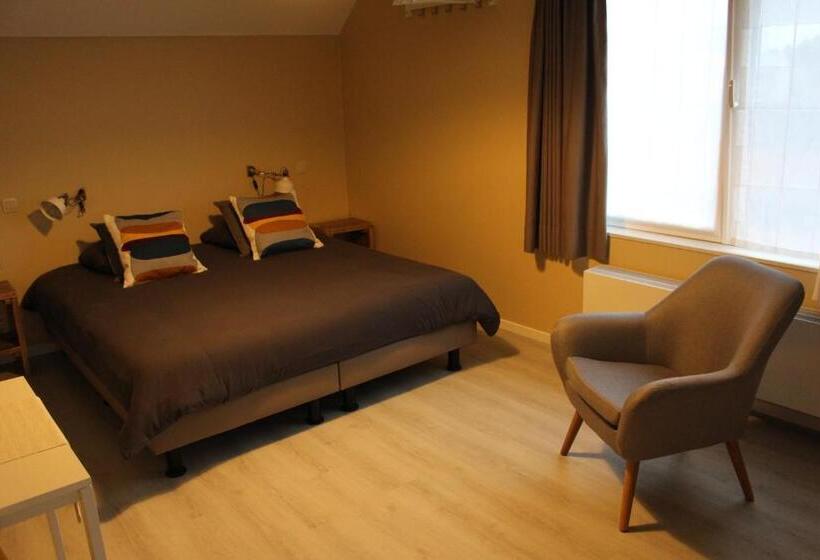 ベッドアンドブレックファースト Saffels Nest