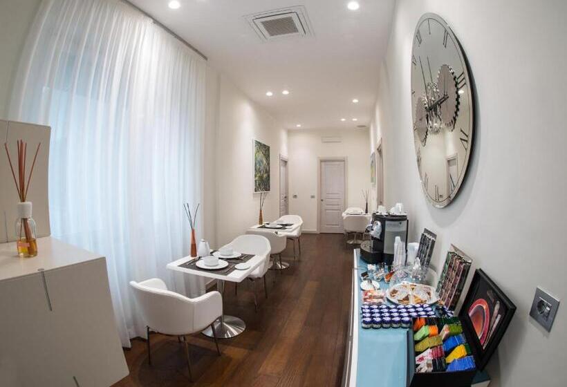 تختخواب و صبحانه Town House Morgana