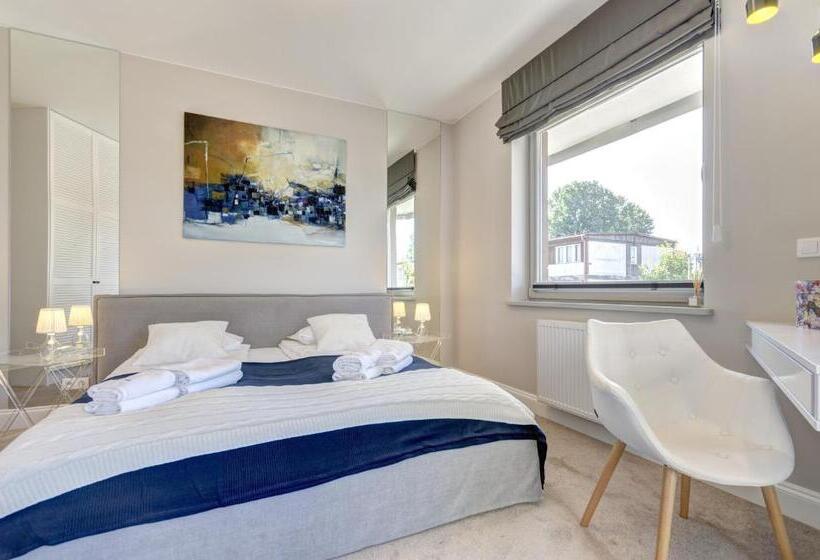 Dom & House Apartments   Marina Residence