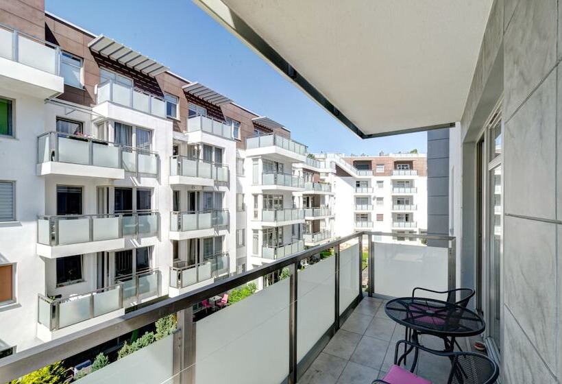 Dom & House Apartments   Marina Residence