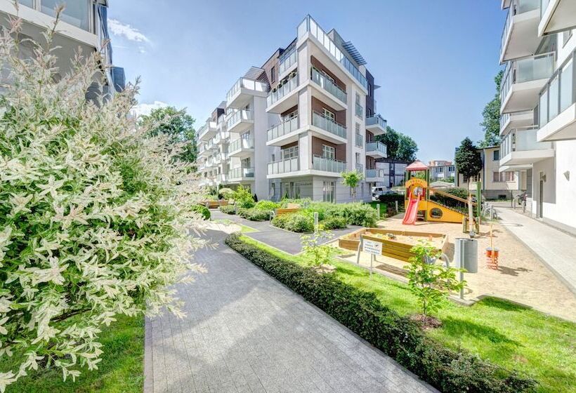 Dom & House Apartments   Marina Residence