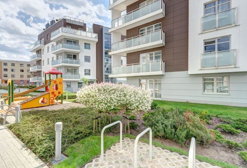 Dom & House Apartments   Marina Residence