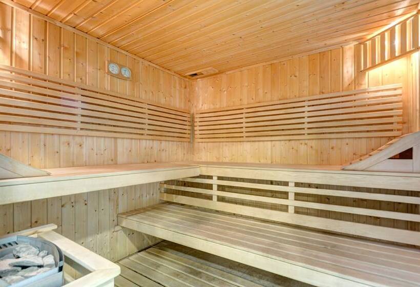 Dom & House Apartments   Marina Residence