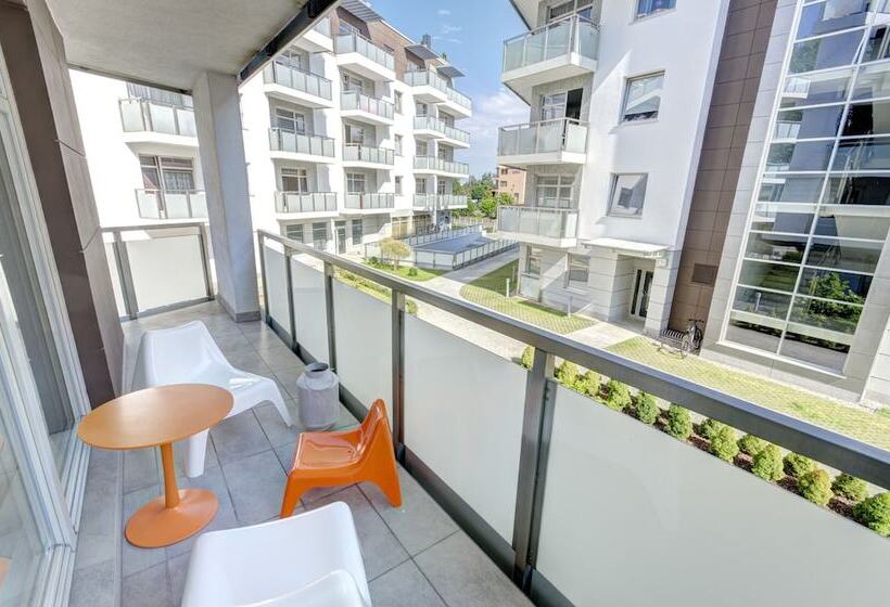 Dom & House Apartments   Marina Residence