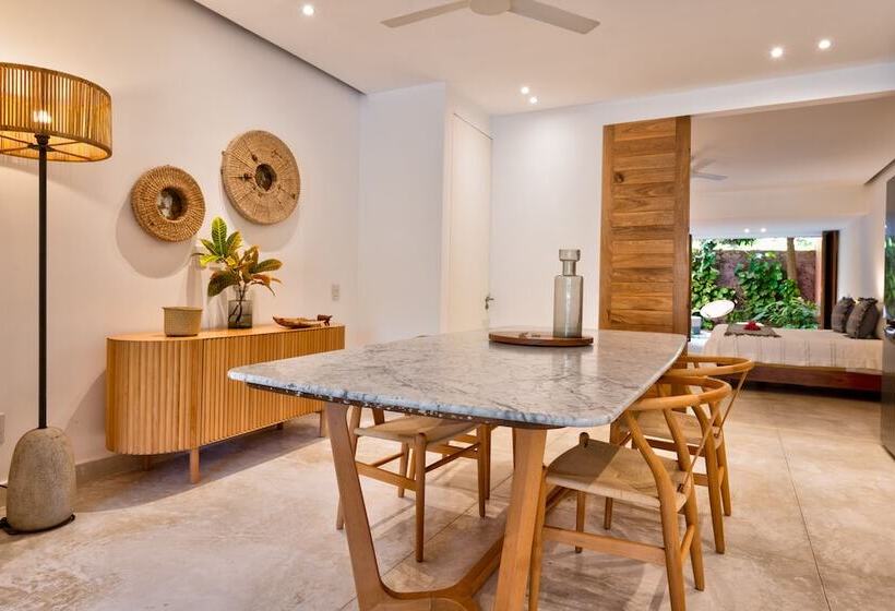 El Careyes Club & Residences