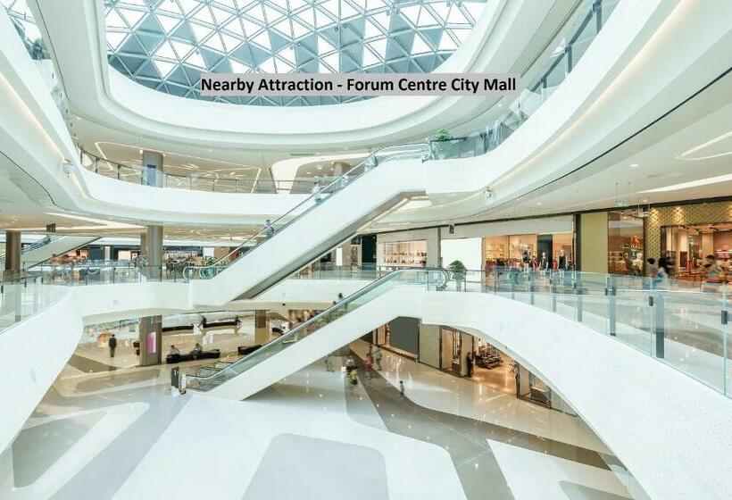 酒店 Yuvraj Palace Inn