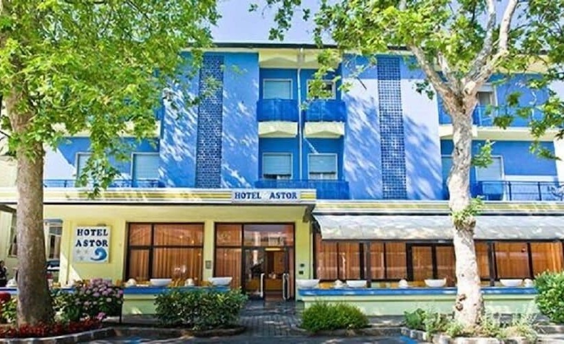 Отель Astor