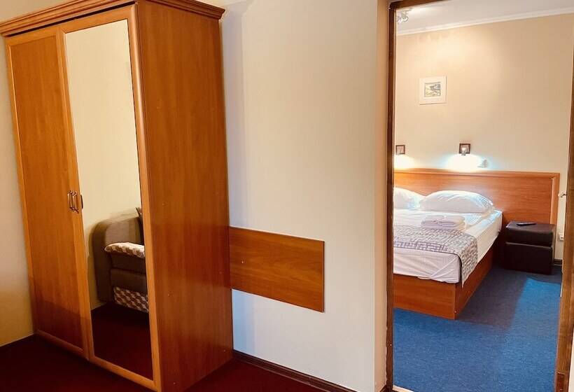 هتل Fridrichshoff