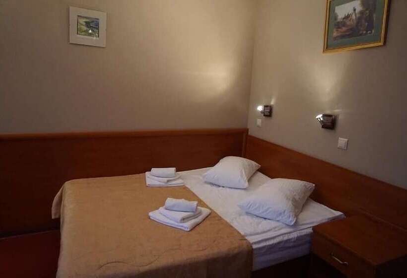 هتل Fridrichshoff