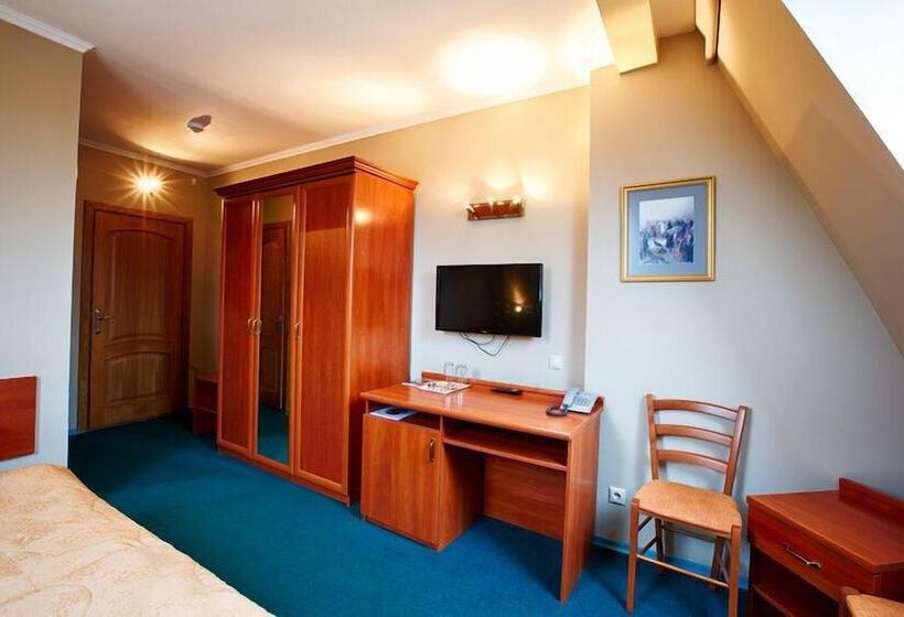 هتل Fridrichshoff