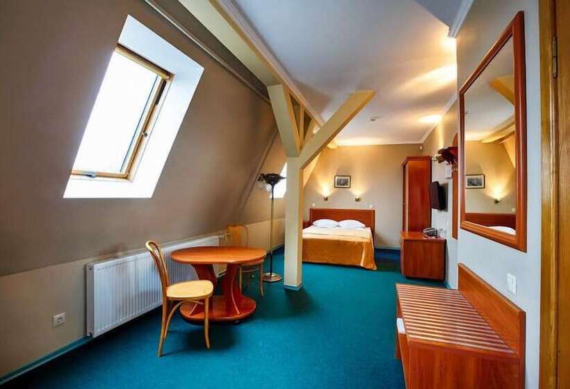 هتل Fridrichshoff