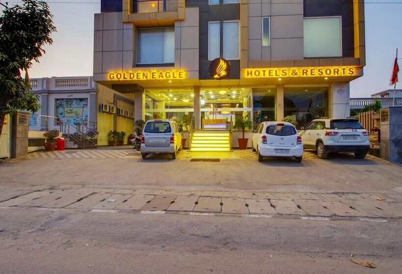 Golden Eagle By Wizowll Group Of Hotels