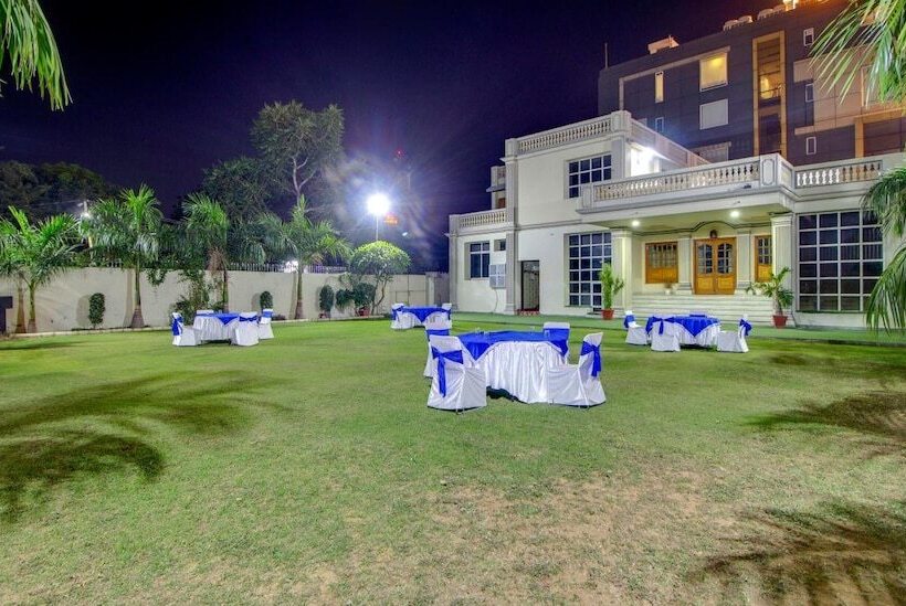 Golden Eagle By Wizowll Group Of Hotels