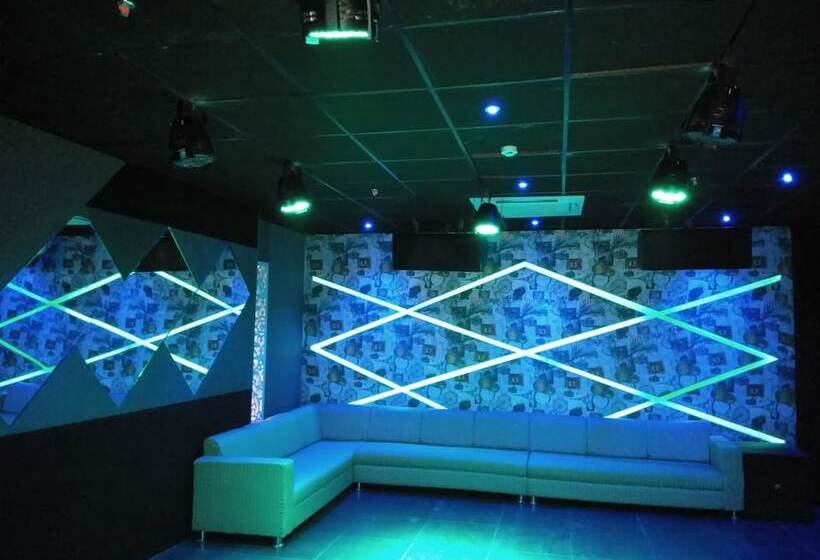 Golden Eagle By Wizowll Group Of Hotels