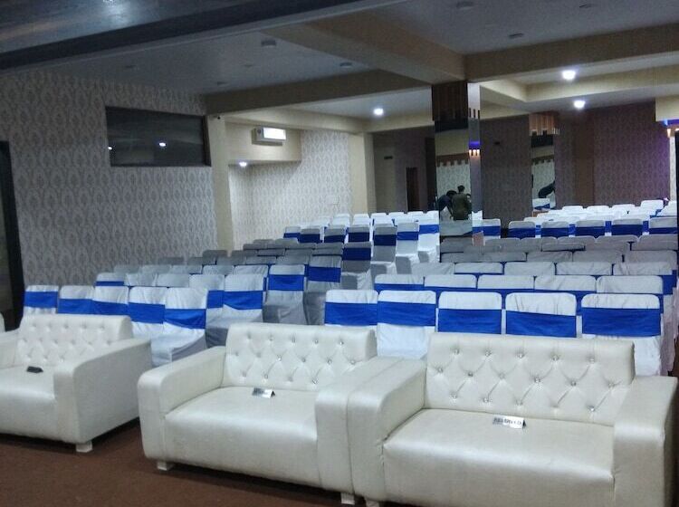 Golden Eagle By Wizowll Group Of Hotels