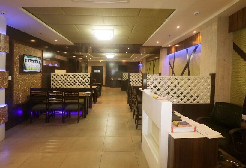 Golden Eagle By Wizowll Group Of Hotels