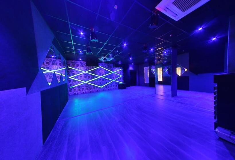 Golden Eagle By Wizowll Group Of Hotels