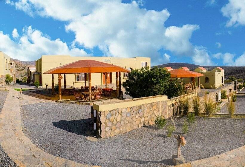 هتل Hoota Guest House