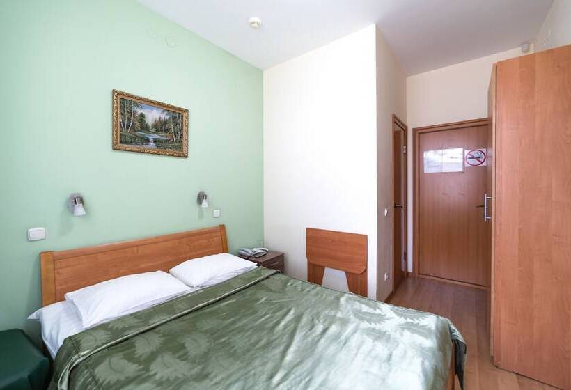 هتل Karkushin Dom