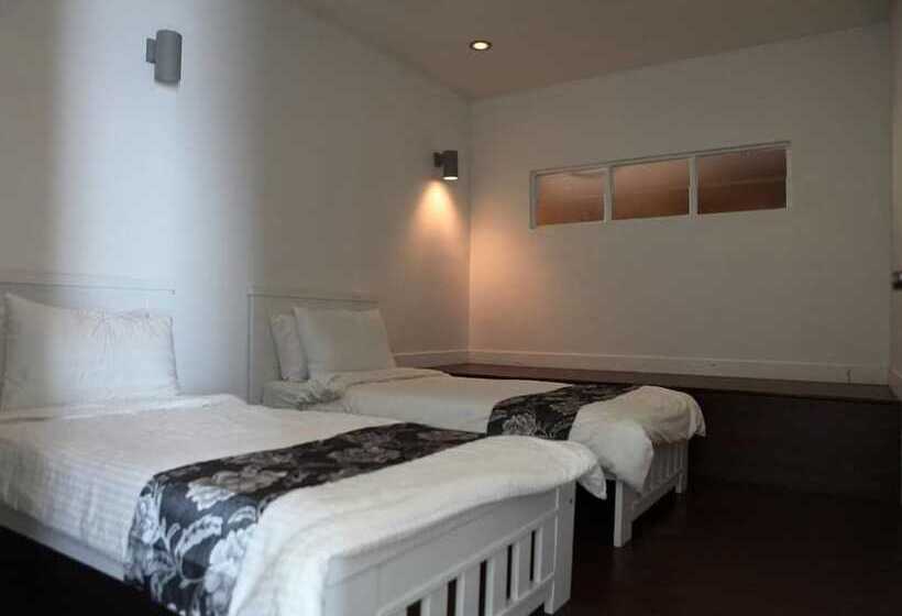 فندق Laman Pesona Resort & Spa