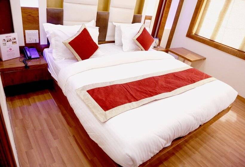 호텔 Pink City By Comfort Rooms