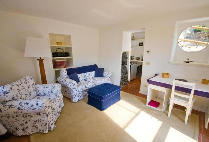 בית מלון כפרי Agriturismo Castello Di Vezio