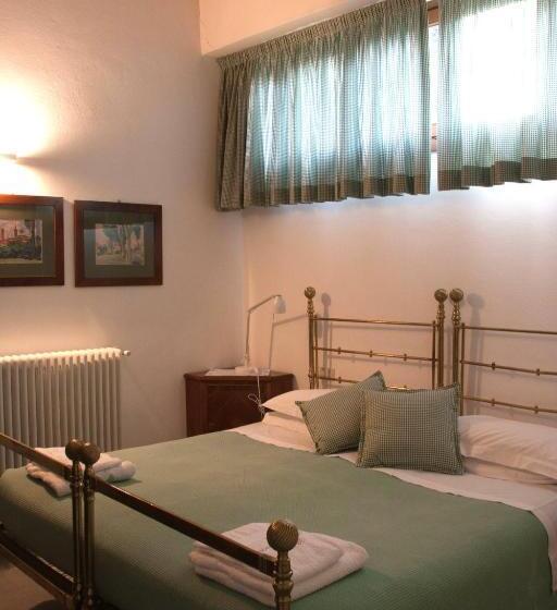 בית מלון כפרי Agriturismo Castello Di Vezio