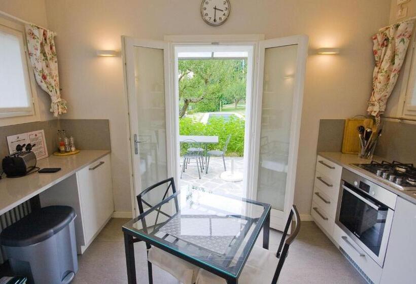 בית מלון כפרי Agriturismo Castello Di Vezio