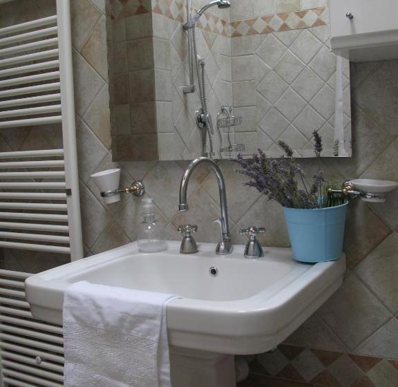 בית מלון כפרי Agriturismo Renai E Monte