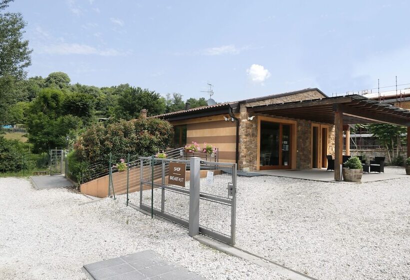 田舎風ホテル Agriturismo Terra E Lago D'iseo Franciacorta