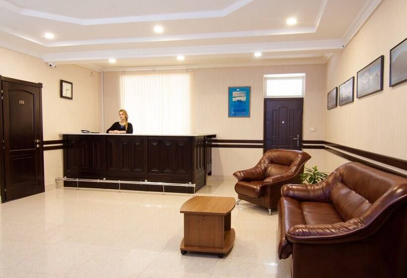 ホテル Sosnoviy Bor