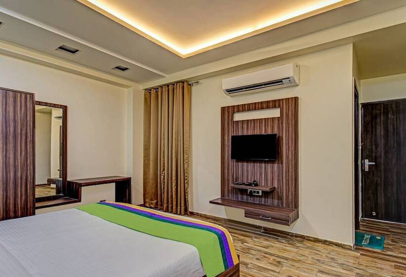 Отель Treebo Trend Sam Inn