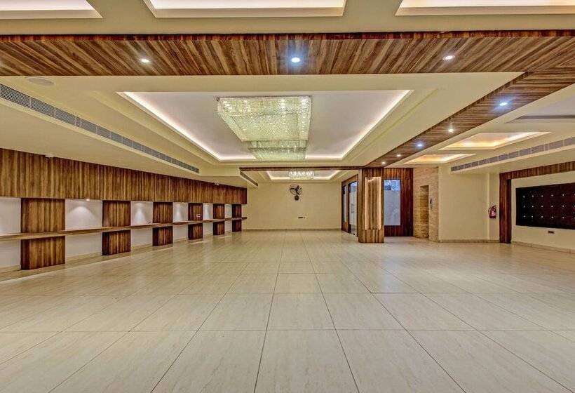 Отель Treebo Trend Sam Inn