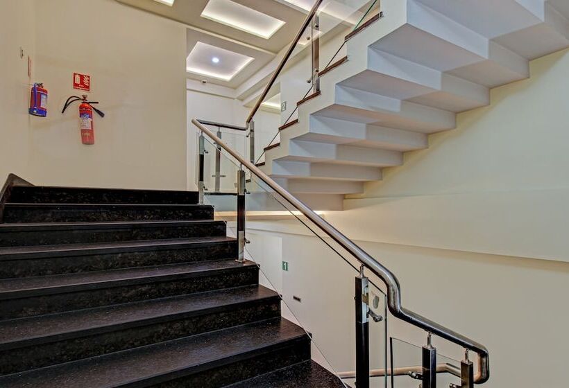 Отель Treebo Trend Sam Inn