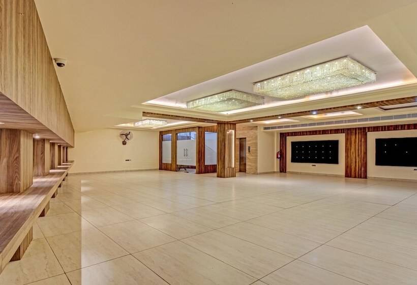 Отель Treebo Trend Sam Inn