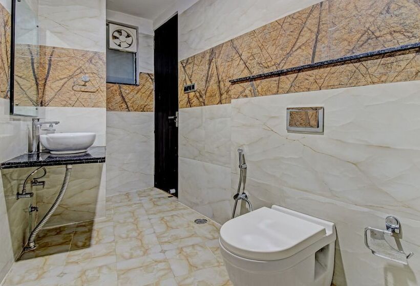 Отель Treebo Trend Sam Inn