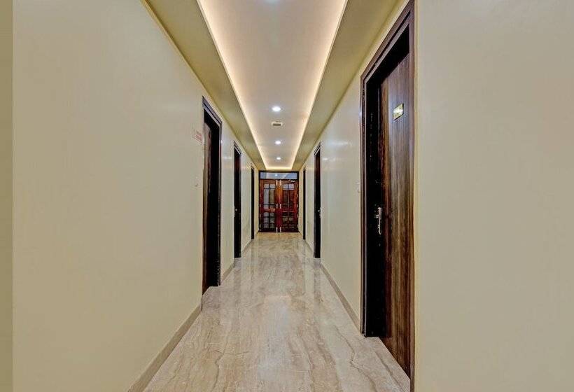 Отель Treebo Trend Sam Inn