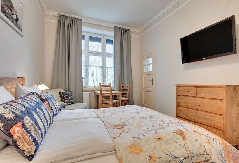 Lion Apartments   Sopockie Klimaty