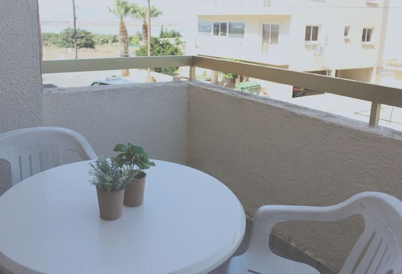 Nondas Hill Hotel Apartments