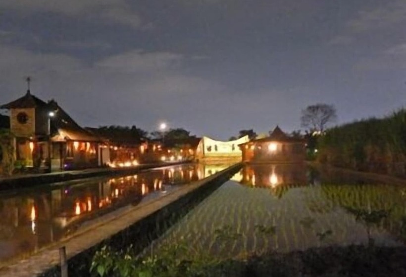 膳宿费 Alamanda Family Villas & Pool