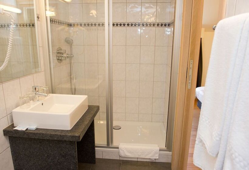 膳宿费 Auberge Saintmartin