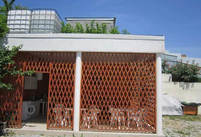 پانسیون Guest House Vesta