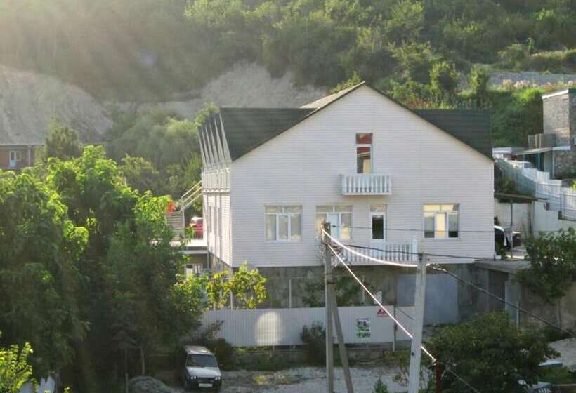 پانسیون Guest House Vesta